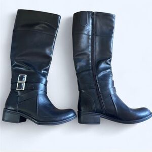 Arizona Jean Company Black Heeled Boots with Silver Buckle